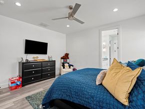 7722  Oak Garden Trail , Dallas Texas 75232
