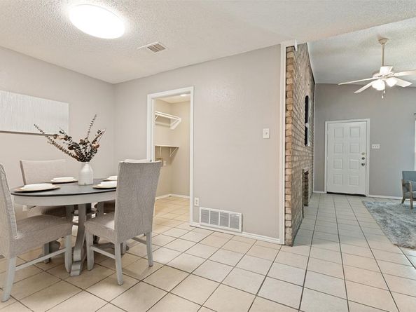 3217  Green Ridge Street , Fort Worth Texas 76133
