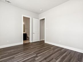 8150  BROMLEY Drive , Dallas Texas 75231