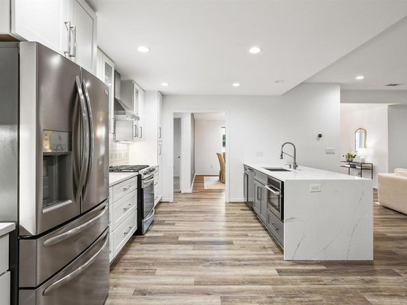 7668  La Cosa Drive , Dallas Texas 75248