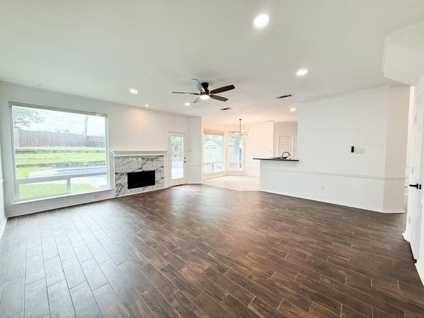 1307  Pawnee Trail , Carrollton Texas 75007