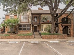 15906  CLub Crest Drive  1117, Dallas Texas 75248