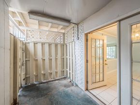 15906  CLub Crest Drive  1117, Dallas Texas 75248