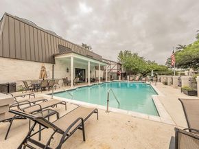 15906  CLub Crest Drive  1117, Dallas Texas 75248