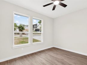 1613  Avenue D  , Fort Worth Texas 76104