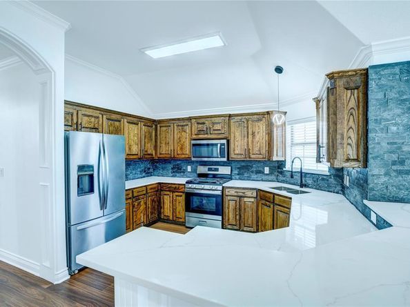 3101  Angle Avenue , Fort Worth Texas 76106