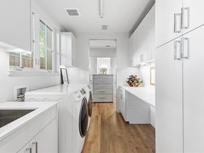 3867  Van Ness Lane , Dallas Texas 75220