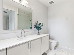 3867  Van Ness Lane , Dallas Texas 75220