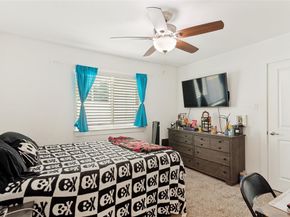 825 E Powell Avenue , Fort Worth Texas 76104