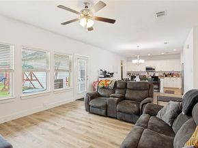 825 E Powell Avenue , Fort Worth Texas 76104