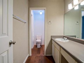 735  Valiant Circle , Garland Texas 75043