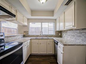 735  Valiant Circle , Garland Texas 75043