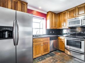 2020 N Garrett Avenue  107, Dallas Texas 75206