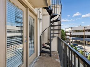 3003  Douglas Avenue  29, Dallas Texas 75219