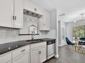2613  Mccart Avenue  2613, Fort Worth Texas 76110