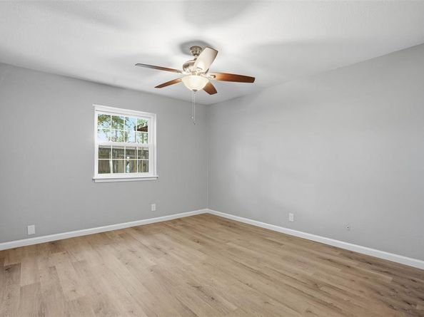 1401  Forest Edge Drive  8, Arlington Texas 76013