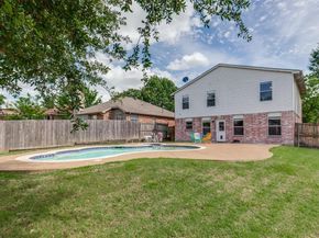 1301  Mill Crossing , Garland Texas 75040