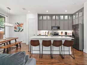 2027  Mcbroom Street , Dallas Texas 75212
