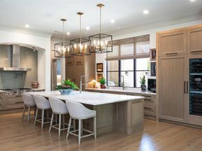 4611  Bobbitt Drive , Dallas Texas 75229