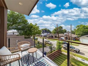 1704  McBroom Street , Dallas Texas 75212