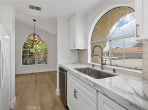89 Alberti Aisle, Irvine CA 92614