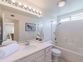 25 Washington, Irvine CA 92606