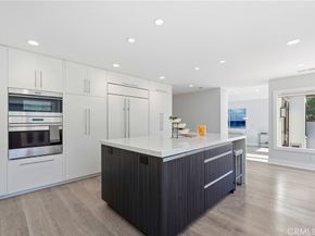 19545 Woodlands Dr, Huntington Beach CA 92648