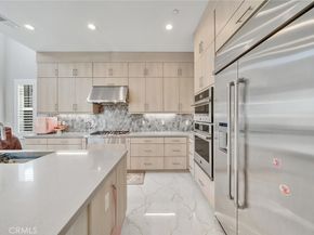 220 Amber Oak, Lake Forest CA 92630