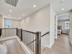 220 Amber Oak, Lake Forest CA 92630