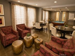 21301 Erwin Street 305, Woodland Hills CA 91367