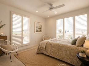 21301 Erwin Street 305, Woodland Hills CA 91367