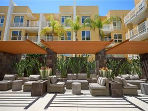 21301 Erwin Street 305, Woodland Hills CA 91367