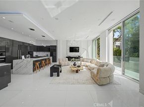9459 Beverly Crest, Beverly Hills CA 90210