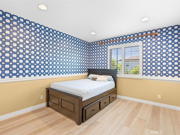 47 Robinson Drive, Irvine CA 92602