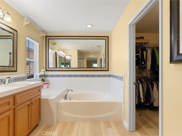 47 Robinson Drive, Irvine CA 92602