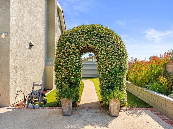 5291 Strasbourg Avenue, Irvine CA 92604