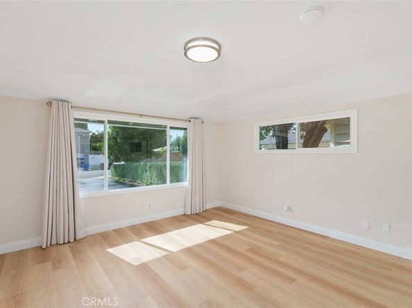 19437 Bryant Street, Northridge CA 91324