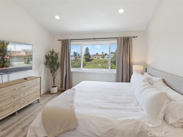 49 Niguel Pointe Drive 143, Laguna Niguel CA 92677