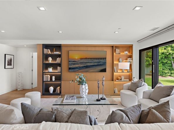 4709 Hampden Road, Corona Del Mar CA 92625