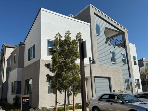 107 Sawbuck, Irvine CA 92618