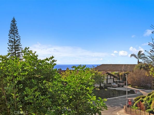 102 Via Zapata, San Clemente CA 92672