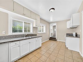 2256 W 28th Street, Los Angeles CA 90018