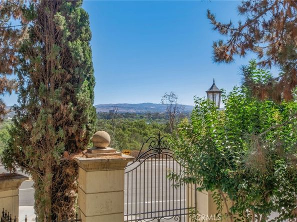 3270 Watermarke Place, Irvine CA 92612