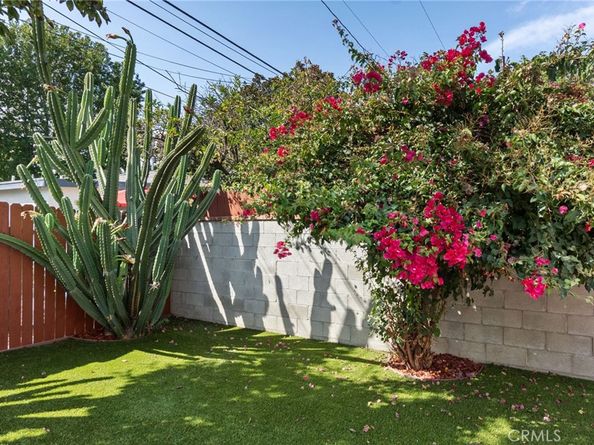 2085 Oregon Avenue, Long Beach CA 90806