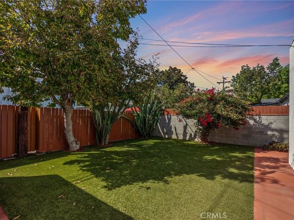2085 Oregon Avenue, Long Beach CA 90806