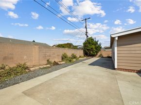 17391 Meer Circle, Huntington Beach CA 92647