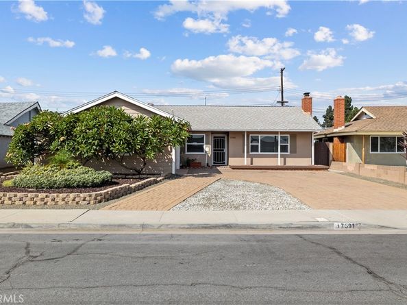 17391 Meer Circle, Huntington Beach CA 92647