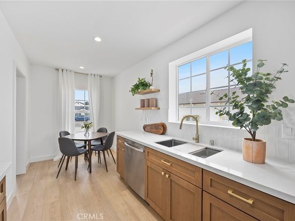 4254 W 58th Place, Los Angeles CA 90043