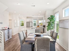 697 W 17th, Costa Mesa CA 92627