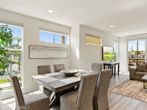 697 W 17th, Costa Mesa CA 92627